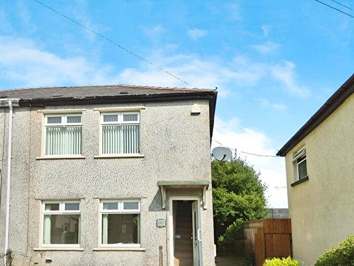3 Bedroom Semi-Detached House To Rent In Bloomfield Road, Blackwood, NP12