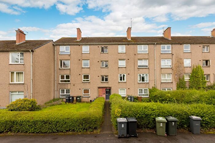 2 Bedroom Flat For Sale In / Magdalene Drive, Edinburgh, EH15