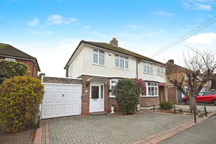 3 Bedroom Semi Detached House For Sale In Maple Avenue, Braintree, CM7