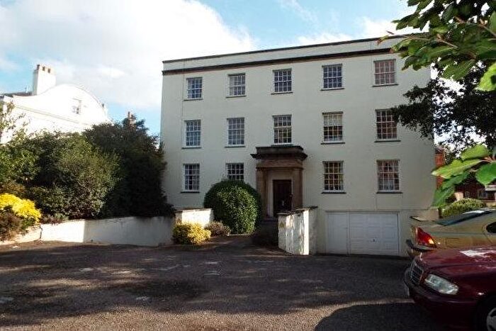 2 Bedroom Flat To Rent In Marlow Court, Worcester, WR1