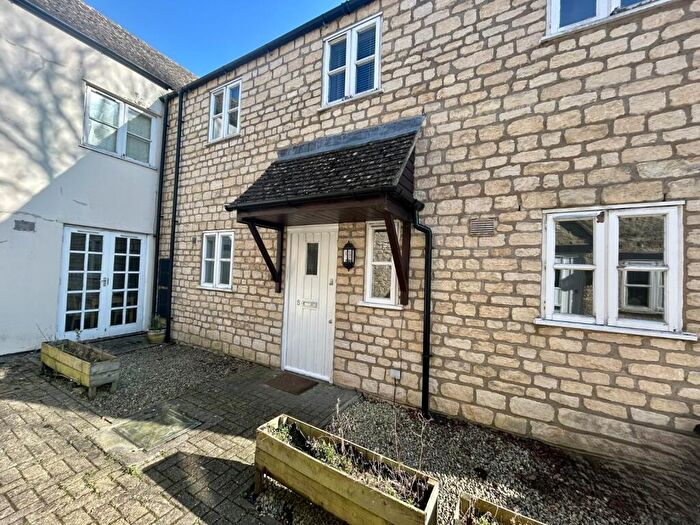 1 Bedroom Apartment To Rent In Gloucester Street, Cirencester, Gloucestershire, GL7