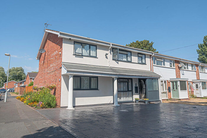 5 Bedroom End Of Terrace House For Sale In Greenway, Handsworth Wood, B20