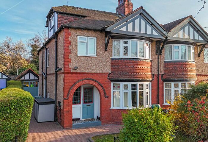 4 Bedroom Semi Detached House For Sale In Abbots Grange, Chester, CH2