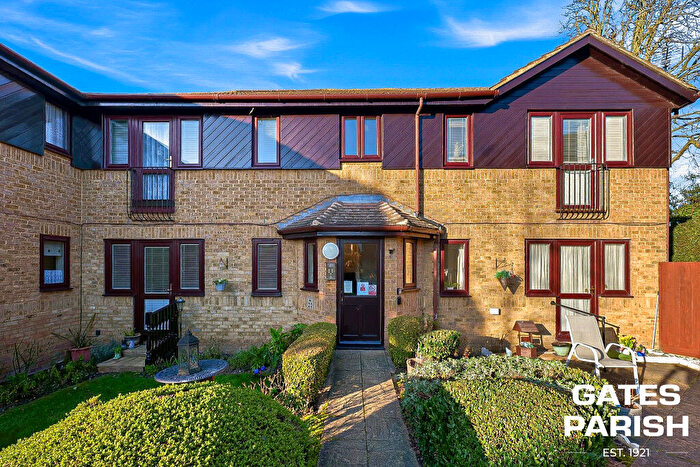 1 Bedroom Flat For Sale In Upminster Road South, Rainham, RM13