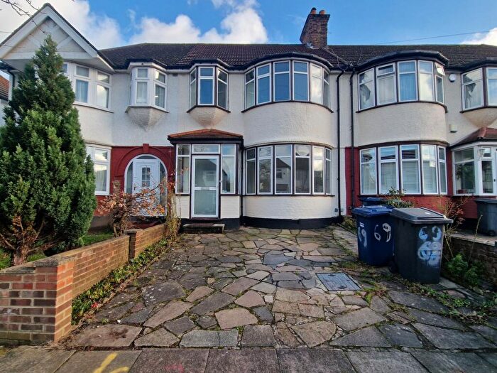 5 Bedroom Terraced House To Rent In Colindale, London, NW9