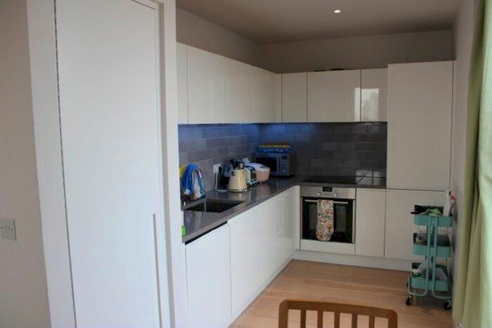 2 Bedroom Flat To Rent In Rope Terrace, London E16