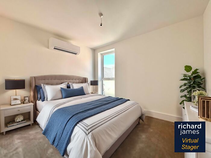 3 Bedroom Terraced House For Sale In Turnbull Close, Canada Lane, Faringdon, SN7