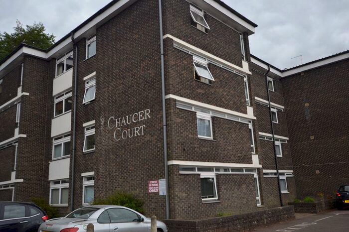 2 Bedroom Flat To Rent In Chaucer Court, Canterbury, CT1