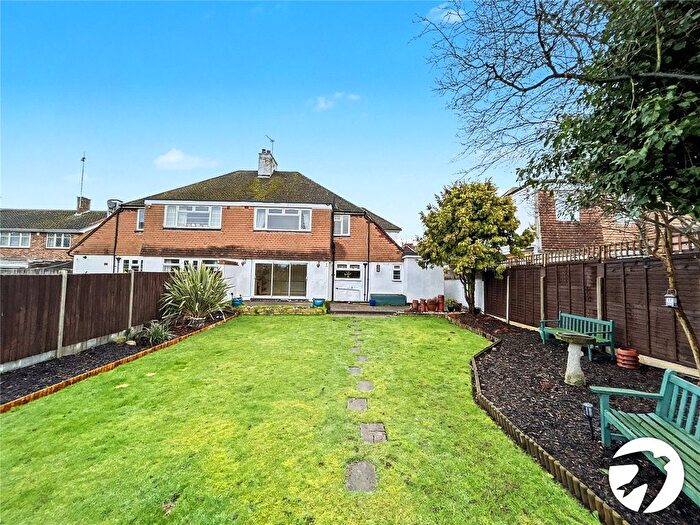 5 Bedroom Semi Detached House For Sale In The Grove, Sidcup, Kent, DA14