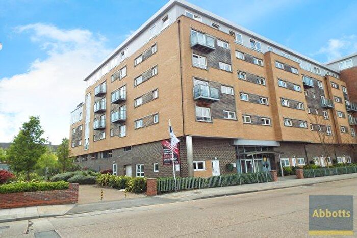 2 Bedroom Flat To Rent In Cherrydown East, Basildon, SS16