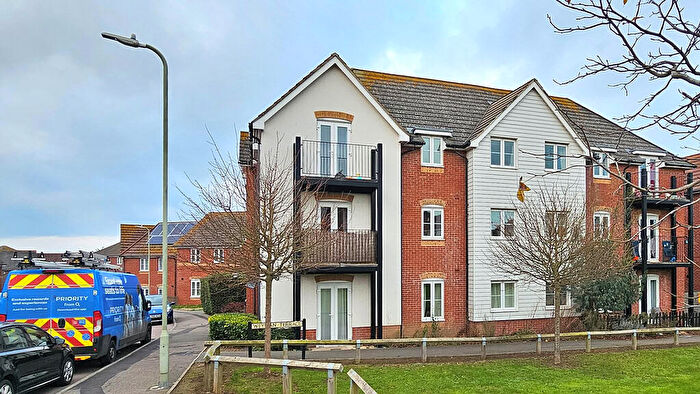 2 Bedroom Flat For Sale In Weyman Terrace, Herne Bay, CT6