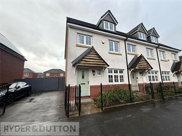 4 Bedroom Semi Detached House To Rent In Winnie Street, Manchester, Greater Manchester, M40