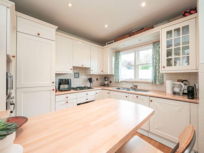 2 Bedroom Flat For Sale In Gordon Terrace, The Inch, Edinburgh, EH16