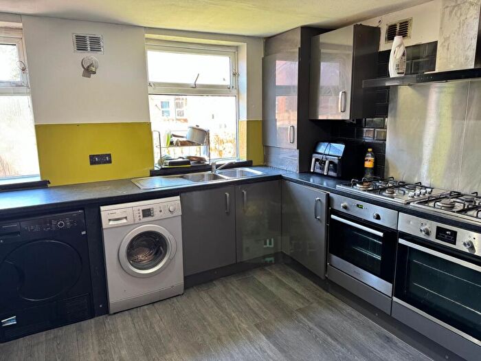 9 Bedroom House To Rent In Booth Avenue, Manchester, Greater Manchester, M14