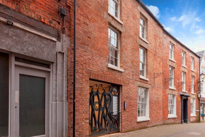 1 Bedroom Flat To Rent In Butchers Row, Banbury, OX16