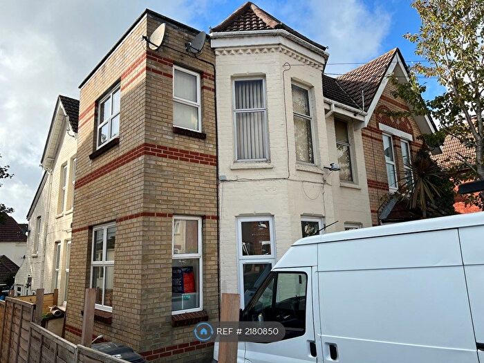 1 Bedroom Flat To Rent In Drummond Road, Bournemouth, BH1