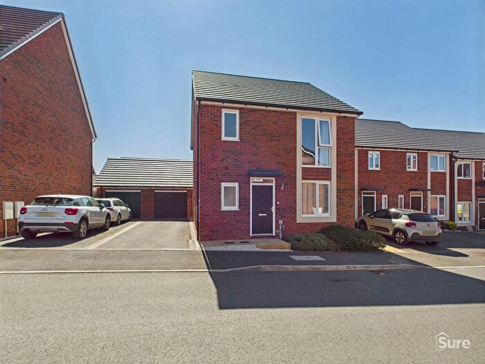 3 Bedroom Detached House For Sale In Pugin Road, Bramshall, ST14