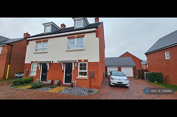 4 Bedroom Semi Detached House To Rent In Steersman Lane, Aylesbury, HP22