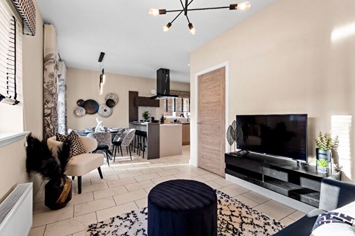 4 Bedroom Detached House For Sale In Thomas Howie Drive, Dunlop, East Ayrshire, KA3