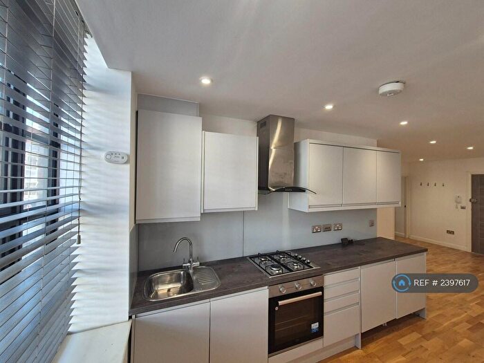 1 Bedroom Flat To Rent In Oakfield Road, London, E17