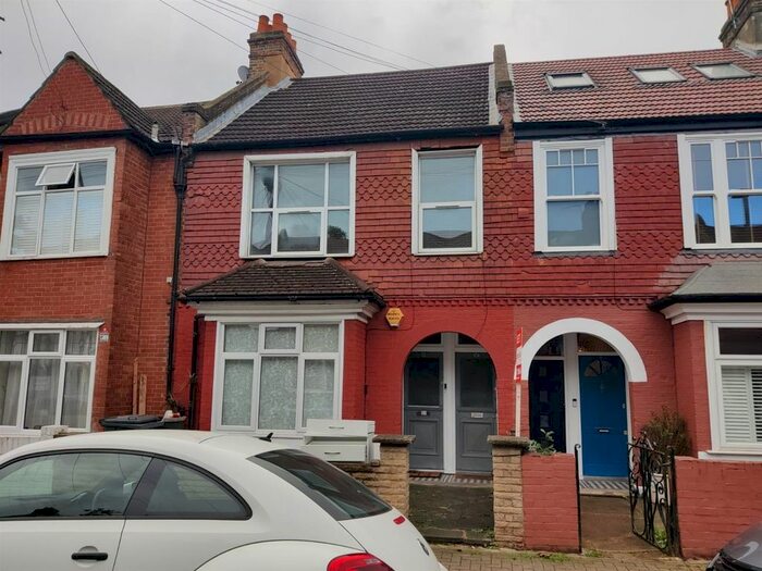 3 Bedroom Maisonette To Rent In Kettering Street, SW16