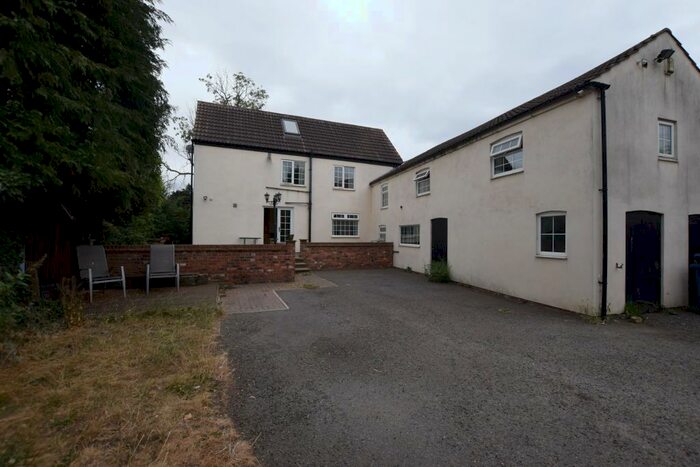 4 Bedroom Detached House To Rent In Briars Lane, Stainforth, Doncaster, DN7