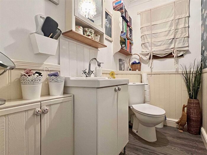 4 Bedroom Detached House For Sale In London Road, Black Notley, Braintree, CM77