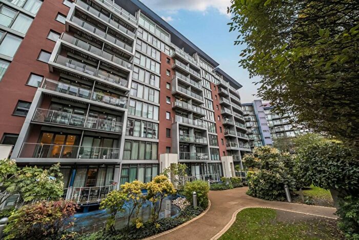 1 Bedroom Flat For Sale In Oswald Building, Battersea, London, SW11