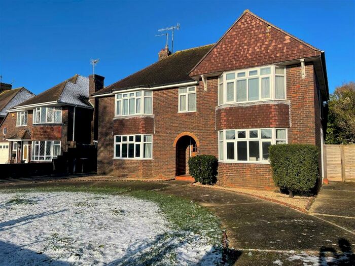 2 Bedroom Flat To Rent In Goring Road, Goring-By-Sea, Worthing, BN12