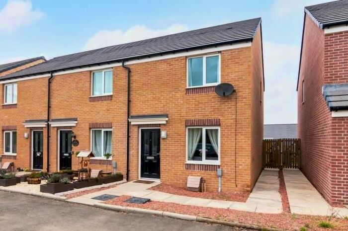 2 Bedroom End Of Terrace House To Rent In Milligan Drive, Edinburgh, EH16