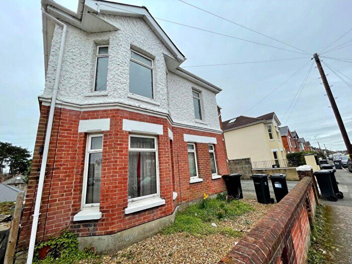 2 Bedroom Flat To Rent In Hankinson Road, Charminster (Aha), BH9