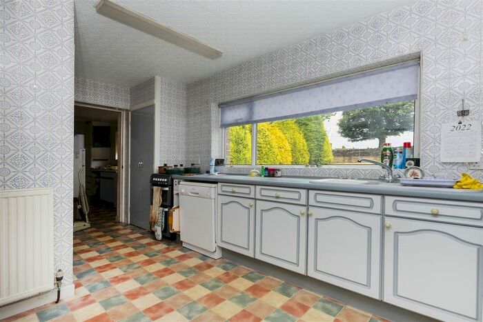 4 Bedroom Detached House For Sale In Pennine View, Kirkheaton, Huddersfield, HD5