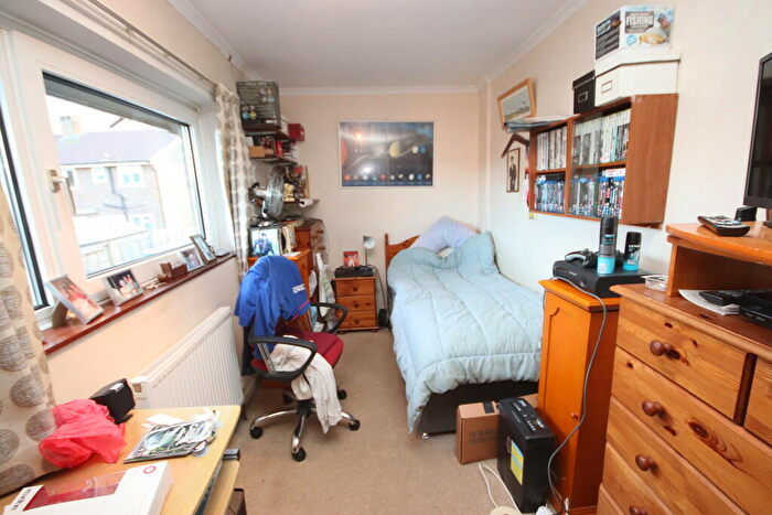 3 Bedroom End Of Terrace House For Sale In Arun Road, Billingshurst, RH14