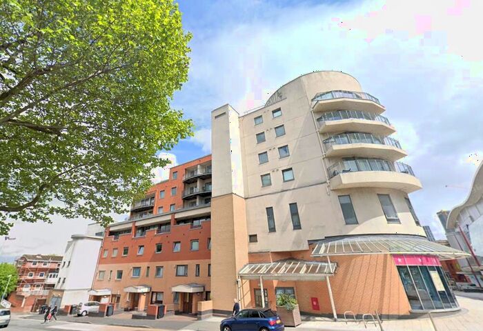 2 Bedroom Flat To Rent In Blue Apartments, Broadway Francis Road, Birmingham, B16