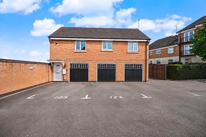 2 Bedroom Detached House For Sale In Longstork Road, Coton Meadows, Rugby, CV23