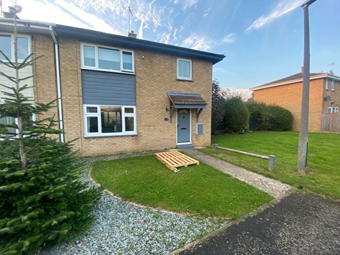 3 Bedroom Semi-Detached House For Sale In Meldrum Court, Temple Herdewyke, Southam, CV47