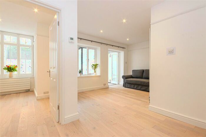 3 Bedroom Apartment To Rent In Royal York Crescent, Clifton Village, Bristol, BS8