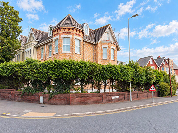 2 Bedroom Apartment For Sale In Longfleet Road, Poole, BH15