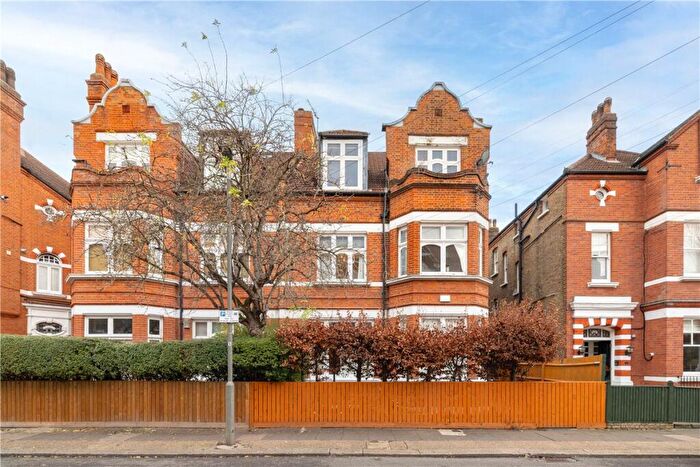 2 Bedroom Apartment For Sale In Wexford Road, Balham, London, SW12