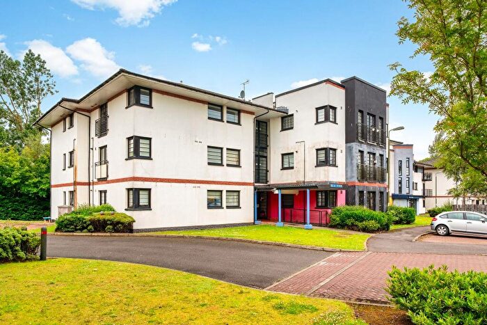 2 Bedroom Flat For Sale In Whiteside Court, Bathgate, West Lothian, EH48
