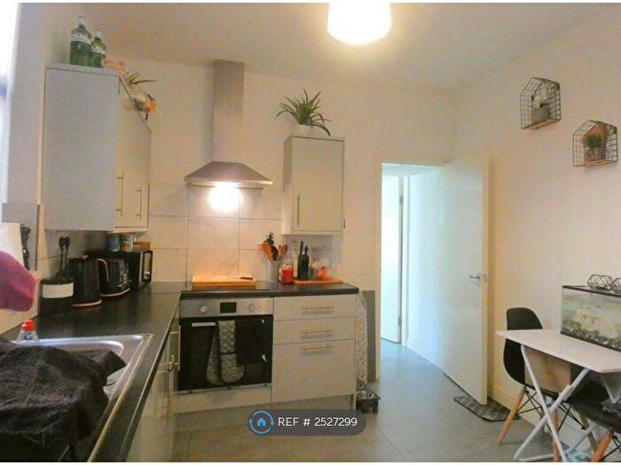 1 Bedroom Flat To Rent In Gotham Street, Leicester, LE2