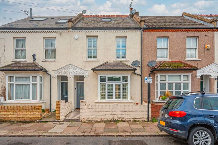 4 Bedroom Terraced House For Sale In Grainger Road, Isleworth, TW7