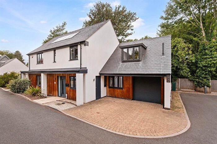 4 Bedroom Detached House For Sale In Venus Way, Stratford-Upon-Avon, CV37