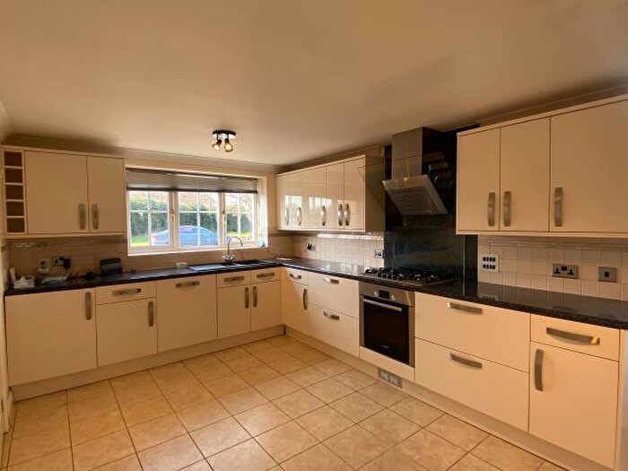 4 Bedroom Semi Detached House To Rent In Curbridge Road, Ducklington, OX29