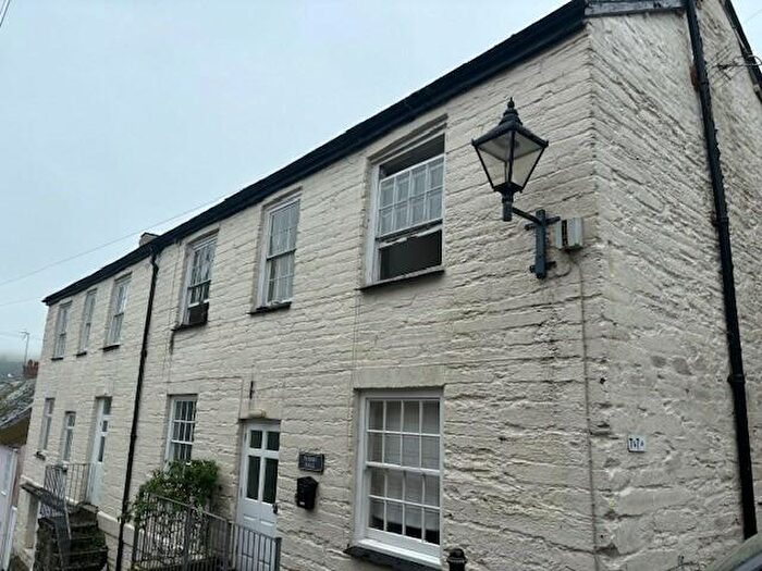 2 Bedroom Flat To Rent In Fowey, PL23