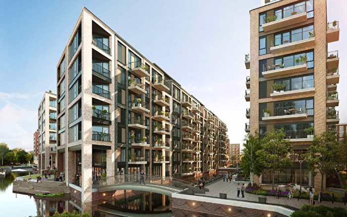 Garage / Parking To Rent In Cluny Mews, London, SW5