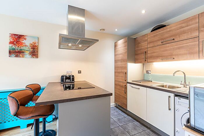 1 Bedroom Flat To Rent In Mostyn Grove, London, E3