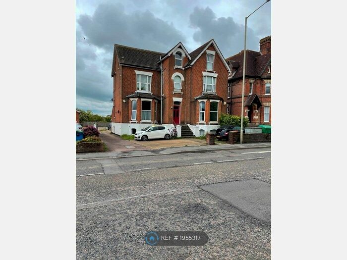 1 Bedroom Flat To Rent In Hythe Road, Willesborough, Ashford, TN24