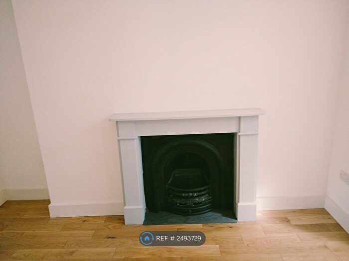 1 Bedroom Flat To Rent In Ridge Road, Mitcham, CR4