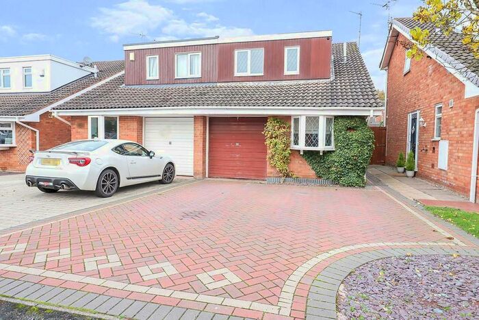 3 Bedroom Semi-Detached House To Rent In Mercia Drive, Perton Wolverhampton, West Midlands WV6